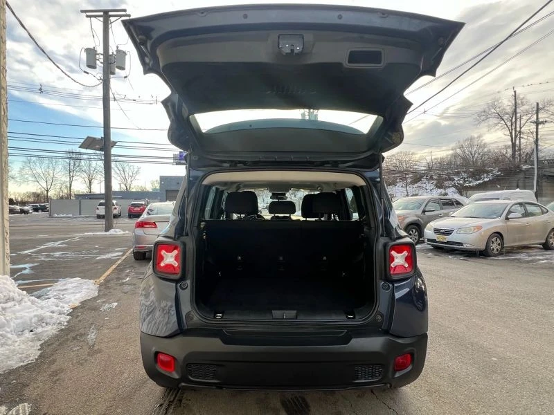 2021 Jeep Renegade - Image 9 of 12