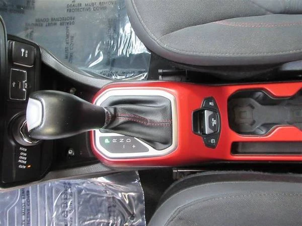 2021 Jeep Renegade - Image 16 of 21
