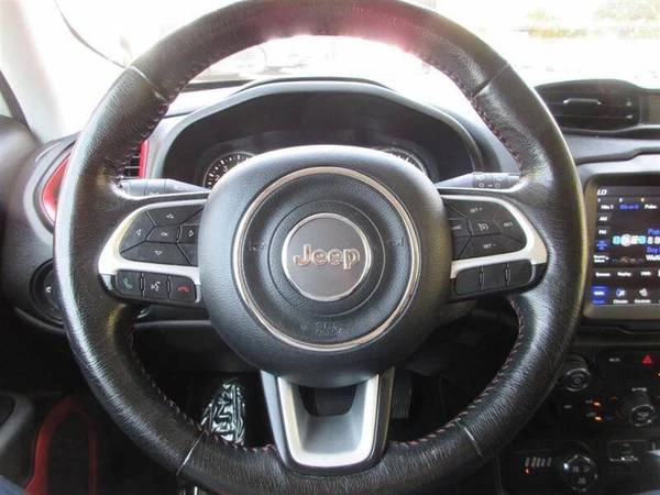 2021 Jeep Renegade - Image 12 of 21