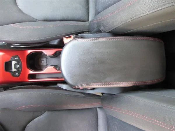 2021 Jeep Renegade - Image 14 of 21