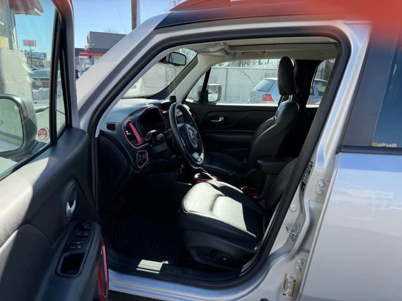 2021 Jeep Renegade - Image 10 of 12