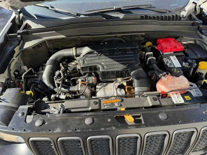 2021 Jeep Renegade - Image 11 of 12