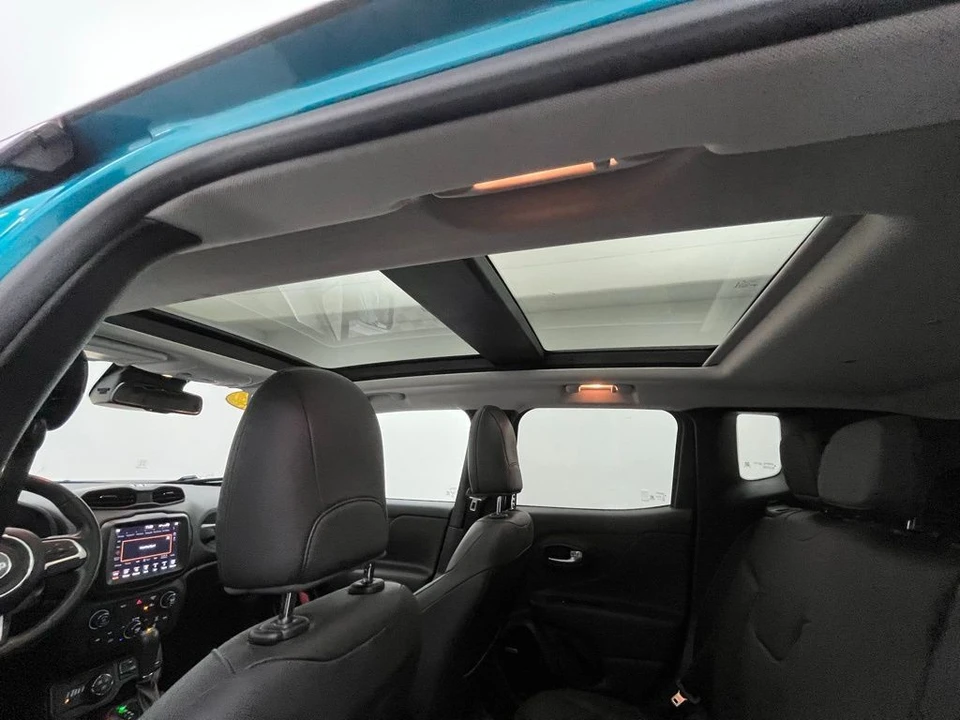2021 Jeep Renegade - Image 4 of 12