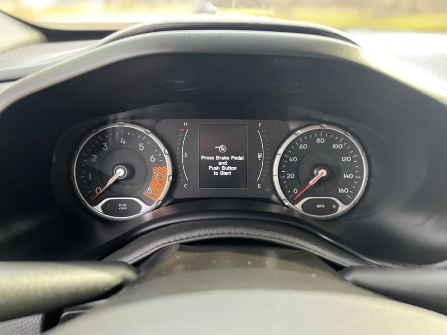 2021 Jeep Renegade - Image 15 of 26
