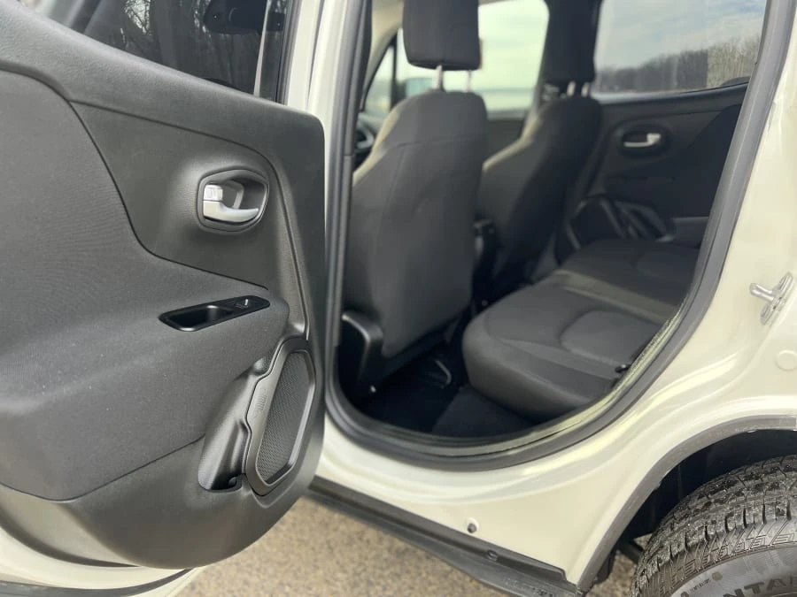 2021 Jeep Renegade - Image 10 of 26