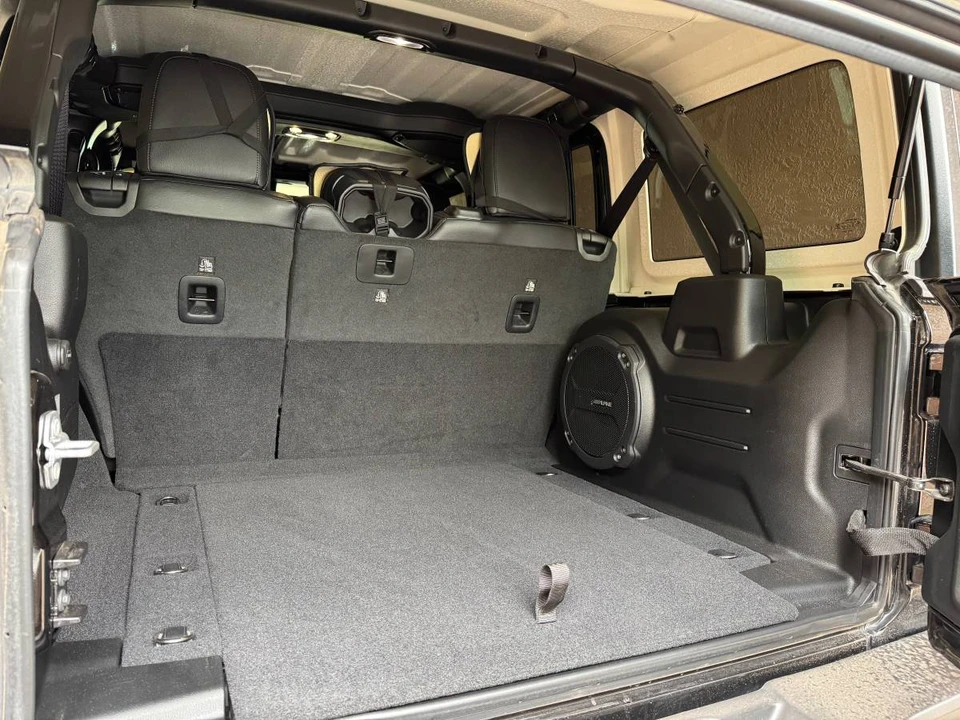 2021 Jeep JL Wrangler - Image 7 of 10