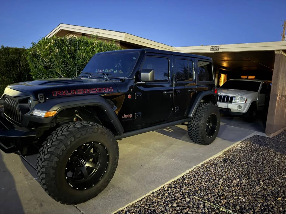 2021 Jeep JL Wrangler - Image 3 of 10