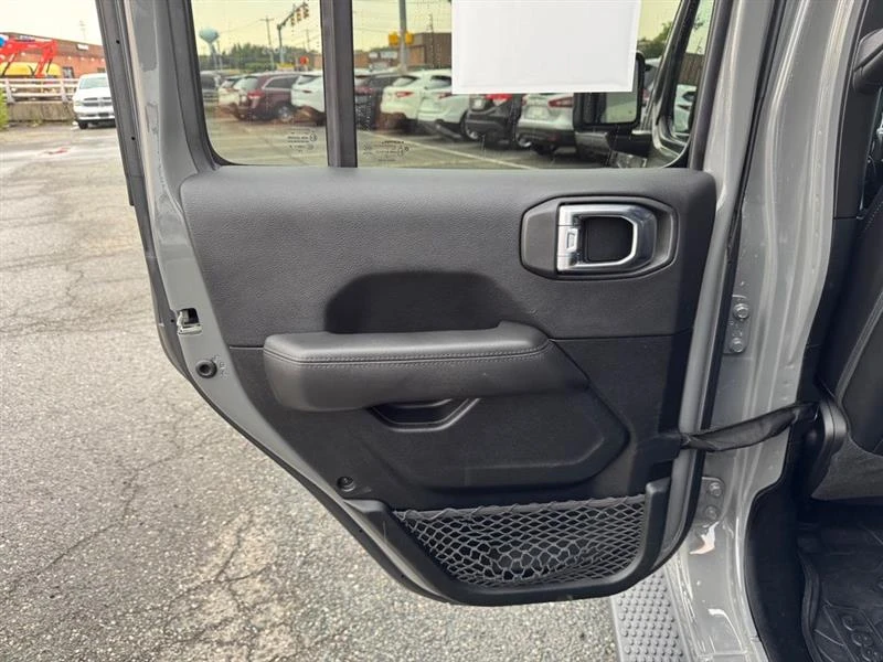 2021 Jeep JL Wrangler - Image 13 of 20