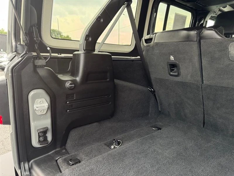 2021 Jeep JL Wrangler - Image 10 of 20