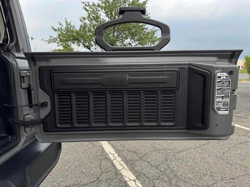 2021 Jeep JL Wrangler - Image 12 of 20