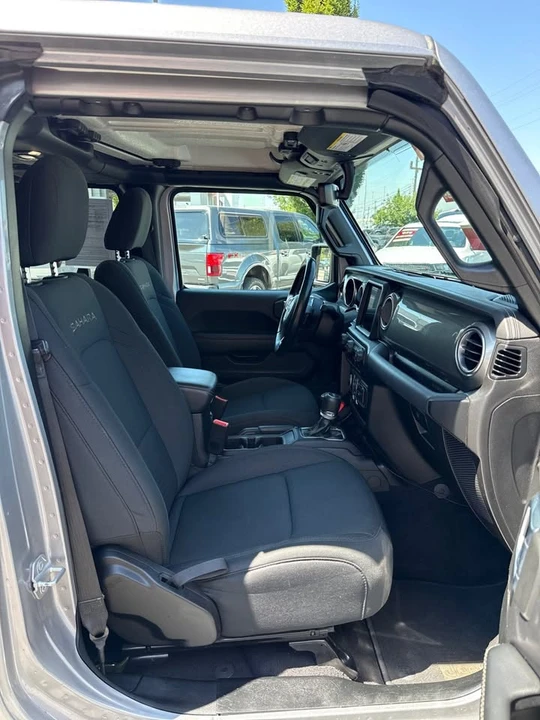 2021 Jeep JL Wrangler - Image 17 of 19