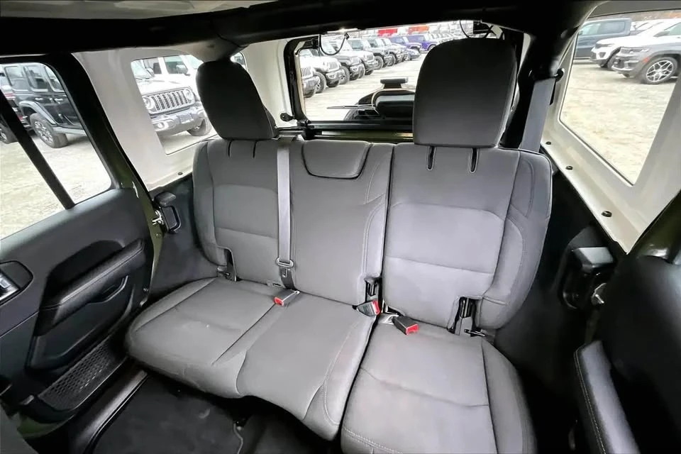2021 Jeep JL Wrangler - Image 20 of 20