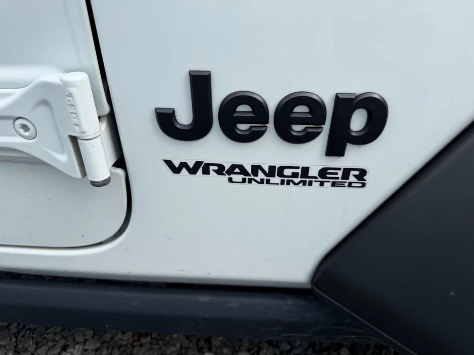 2021 Jeep JL Wrangler - Image 28 of 31