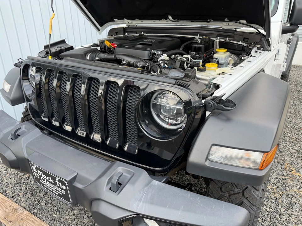 2021 Jeep JL Wrangler - Image 10 of 31
