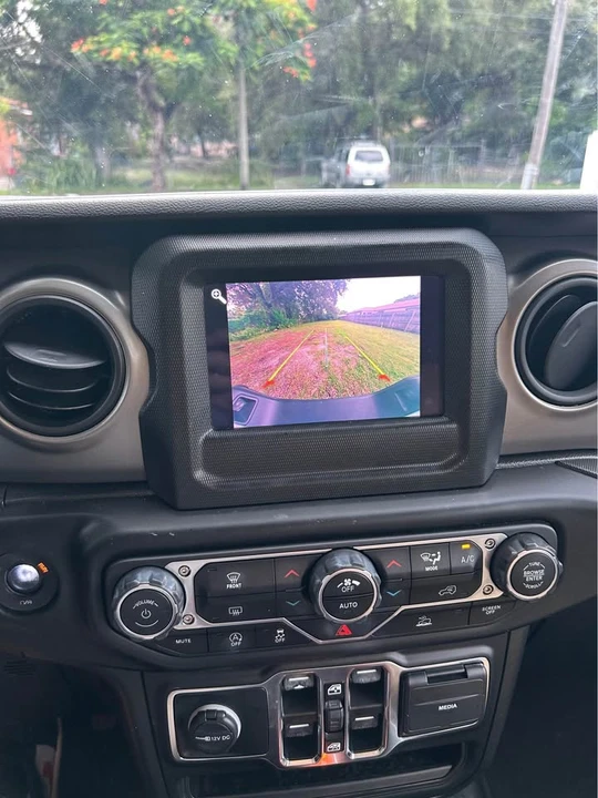 2021 Jeep JL Wrangler - Image 8 of 9