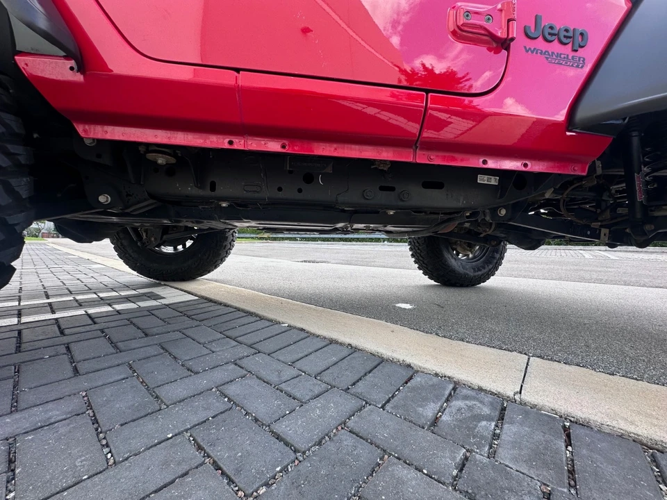 2021 Jeep JL Wrangler - Image 12 of 21