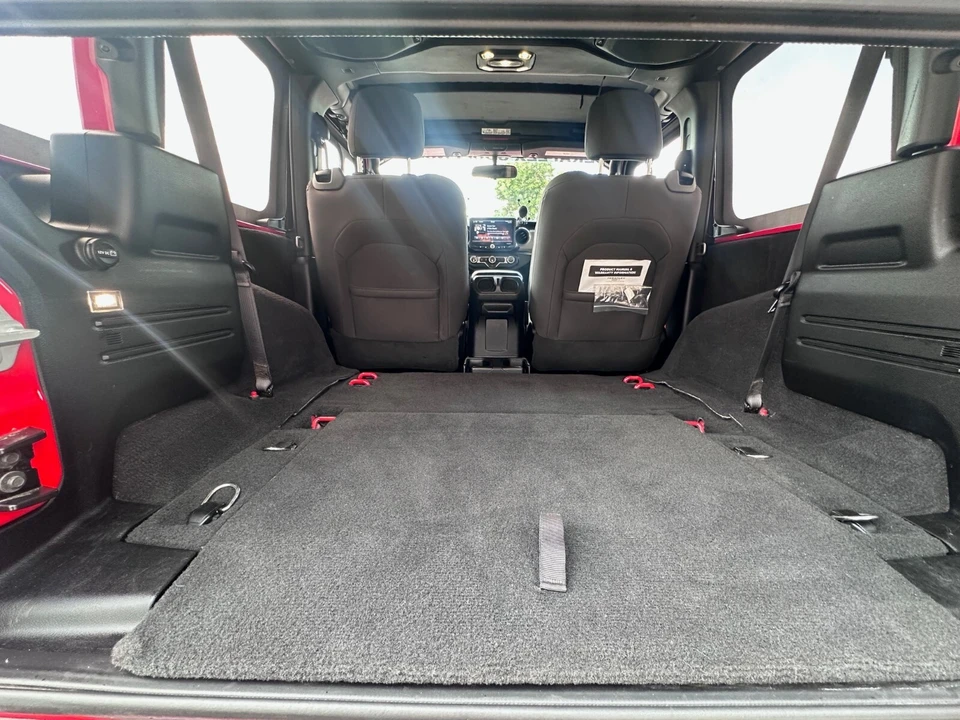 2021 Jeep JL Wrangler - Image 14 of 21