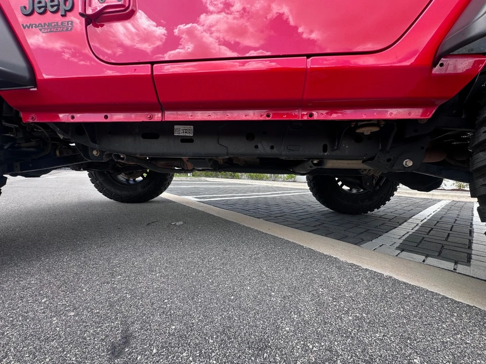 2021 Jeep JL Wrangler - Image 11 of 21