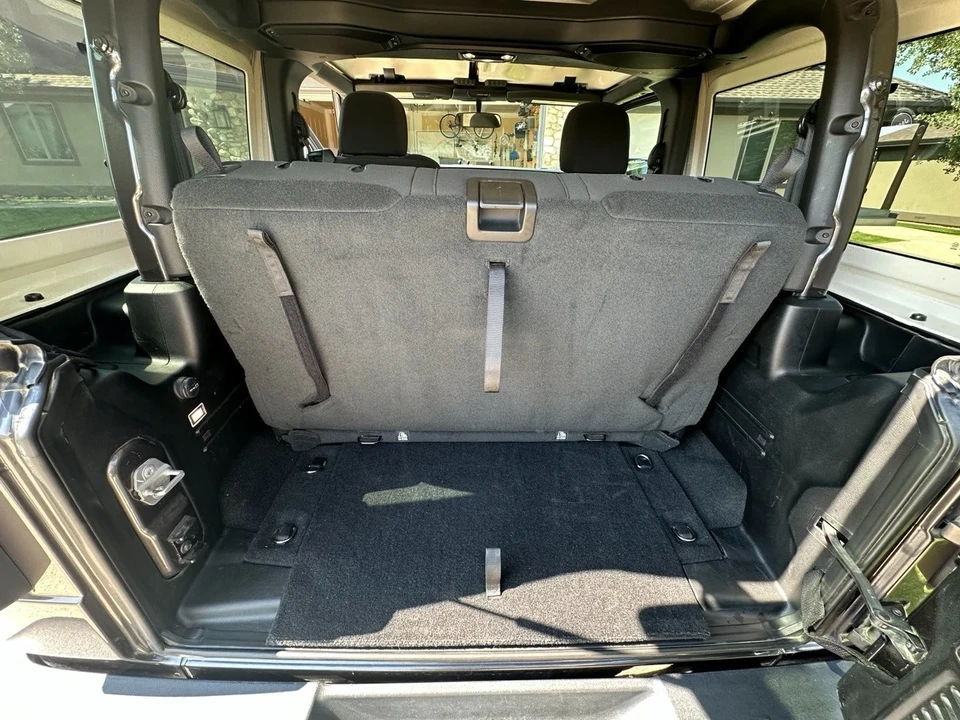 2021 Jeep JL Wrangler - Image 16 of 21