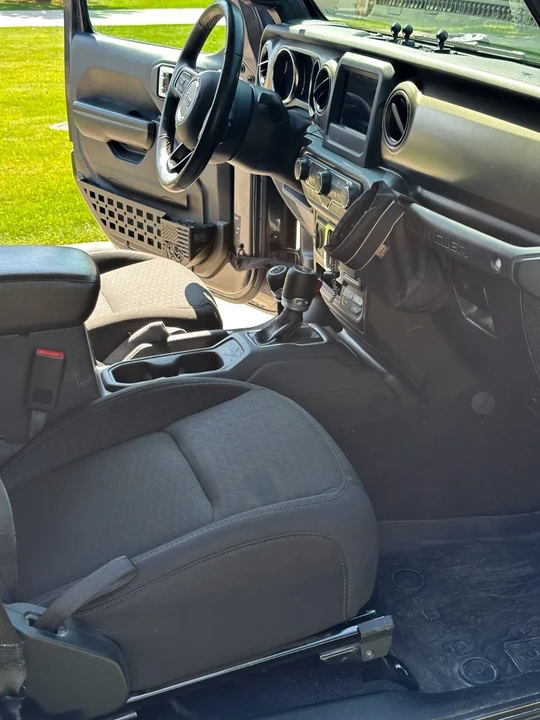 2021 Jeep JL Wrangler - Image 14 of 21