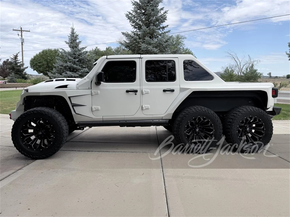 2021 Jeep JL Wrangler - Image 2 of 5