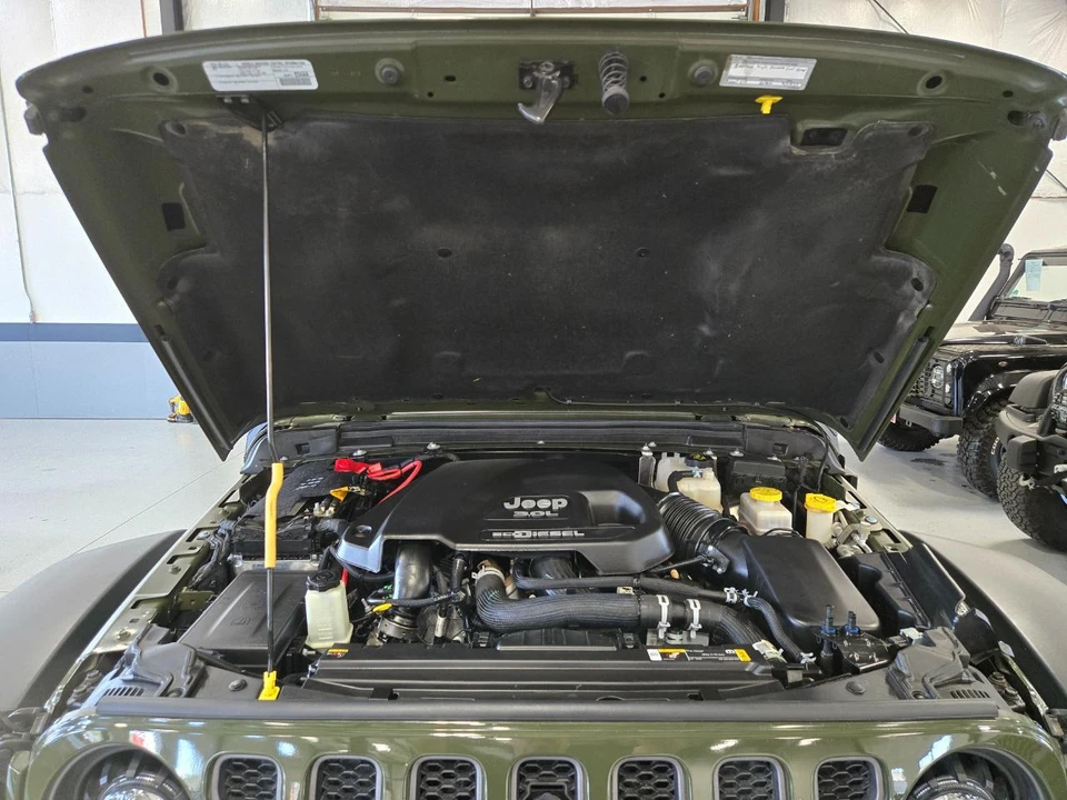 2021 Jeep JL Wrangler - Image 20 of 21