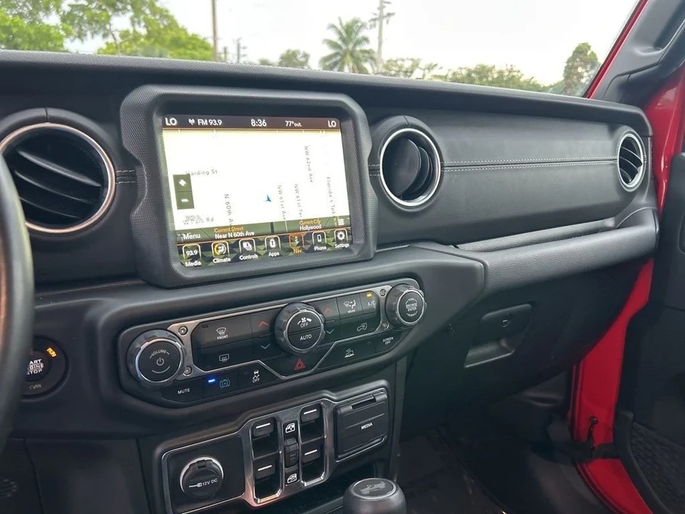2021 Jeep JL Wrangler - Image 11 of 12