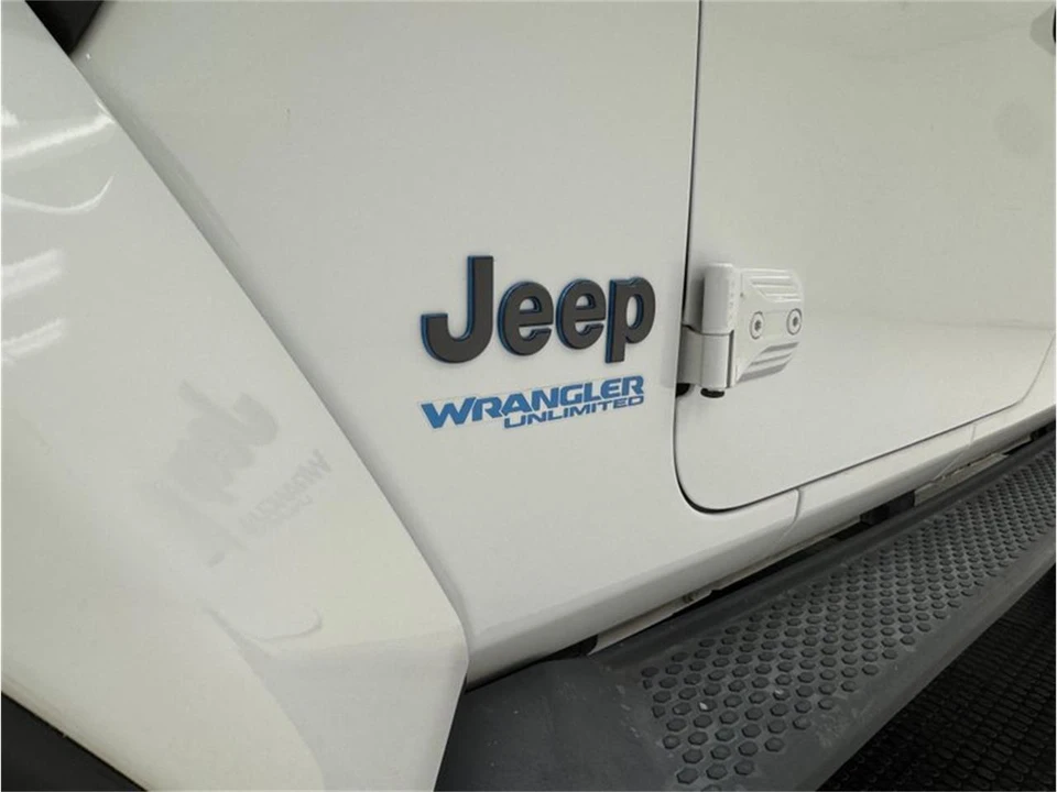 2021 Jeep JL Wrangler - Image 14 of 31