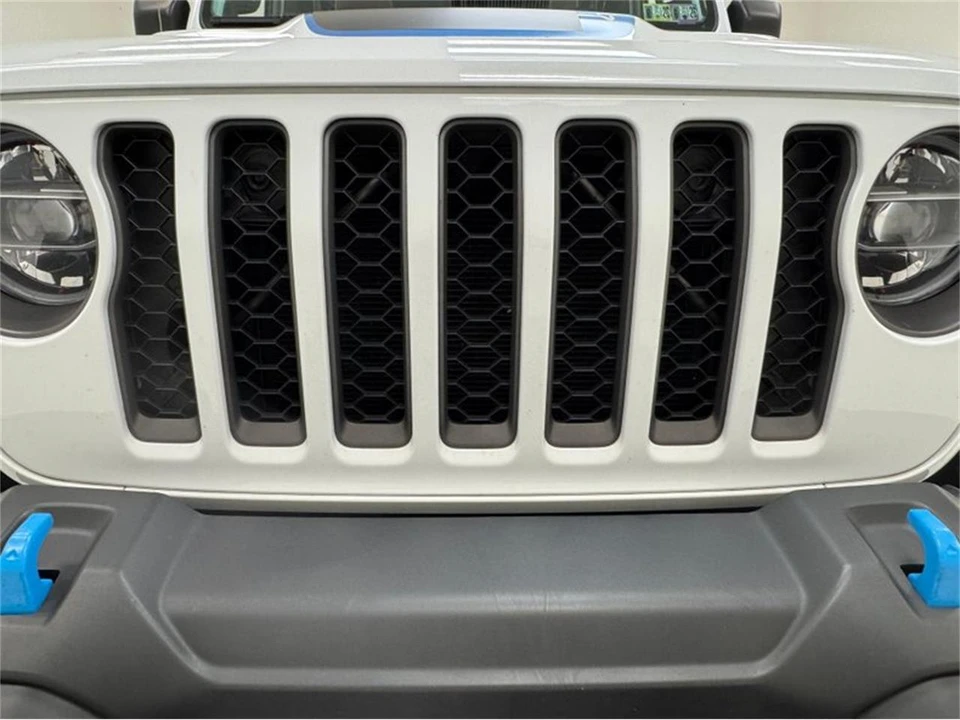2021 Jeep JL Wrangler - Image 9 of 31