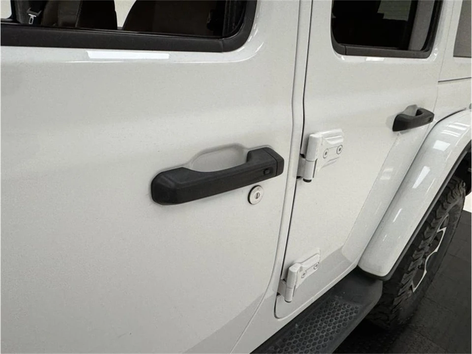 2021 Jeep JL Wrangler - Image 24 of 31