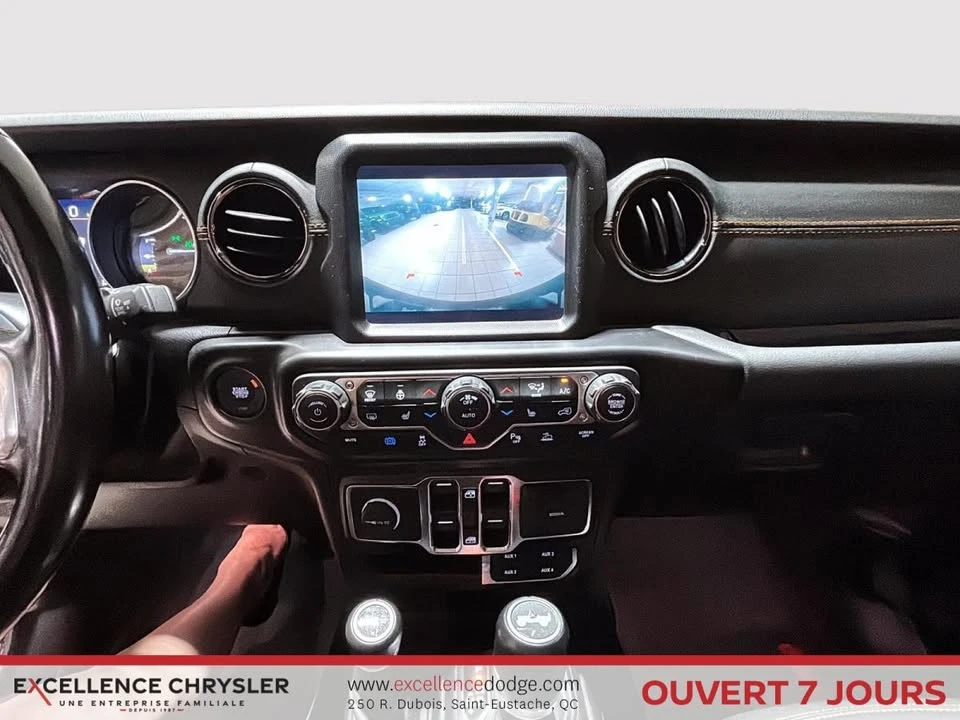 2021 Jeep JL Wrangler - Image 19 of 20