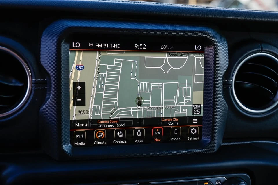 2021 Jeep JL Wrangler - Image 5 of 20
