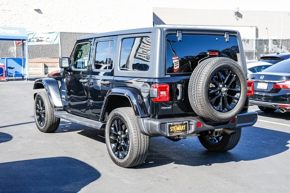 2021 Jeep JL Wrangler - Image 18 of 20