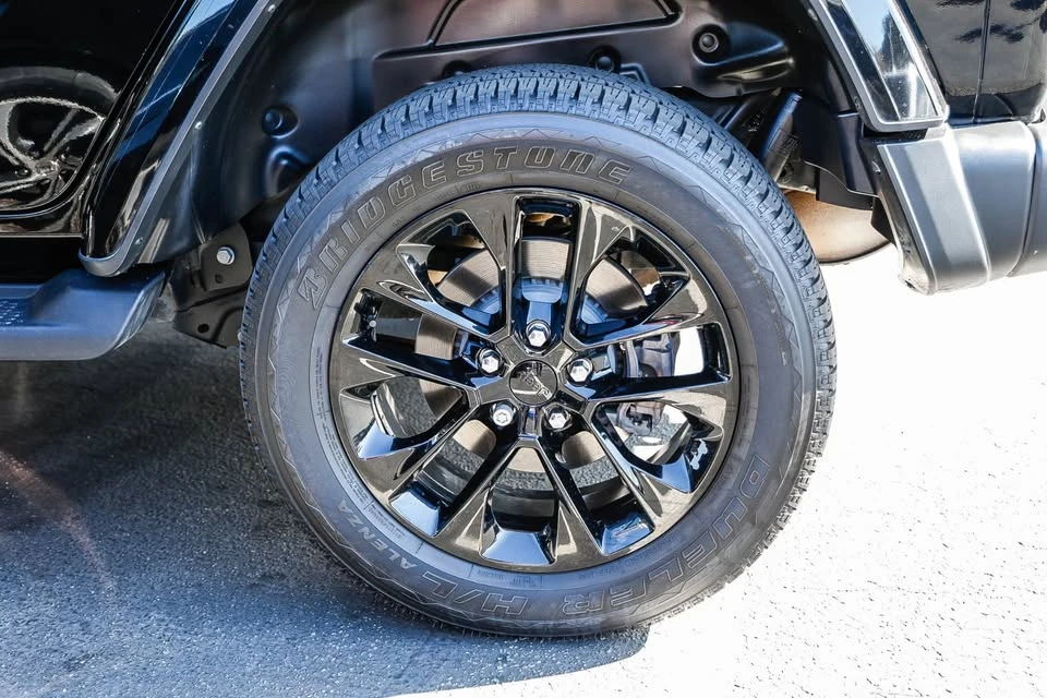 2021 Jeep JL Wrangler - Image 17 of 20