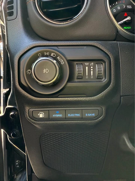 2021 Jeep JL Wrangler - Image 12 of 13