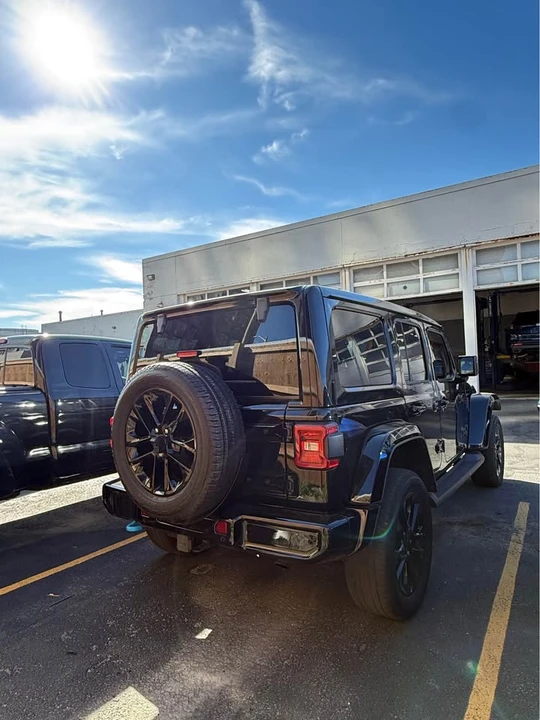 2021 Jeep JL Wrangler - Image 5 of 13