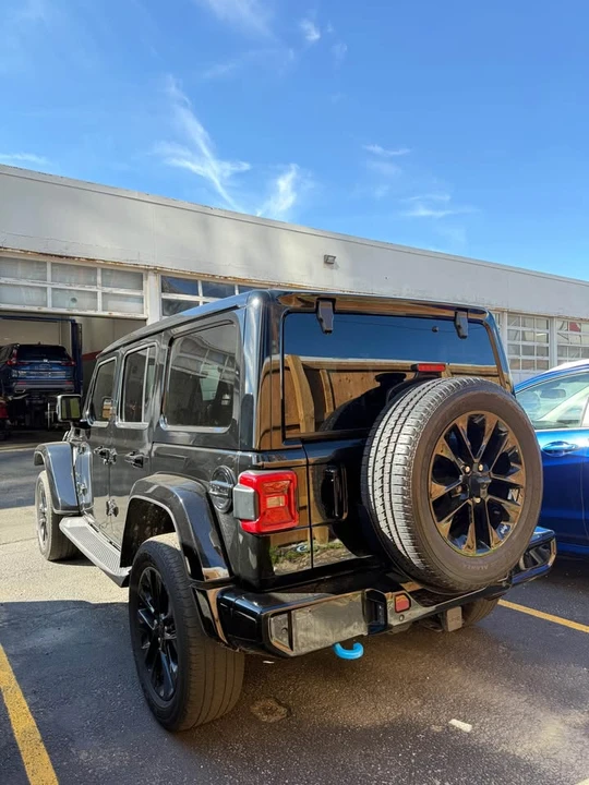 2021 Jeep JL Wrangler - Image 4 of 13