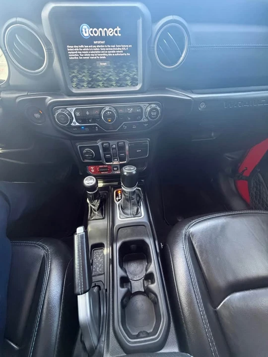 2021 Jeep JL Wrangler - Image 8 of 9