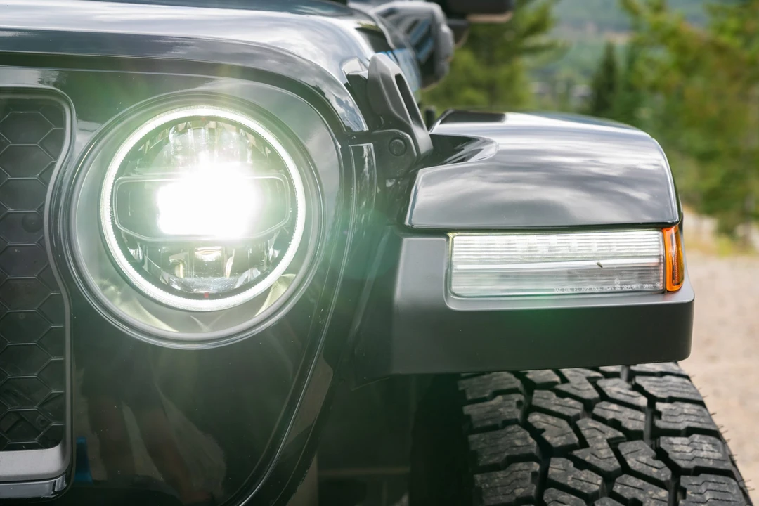 2021 Jeep JL Wrangler - Image 17 of 31