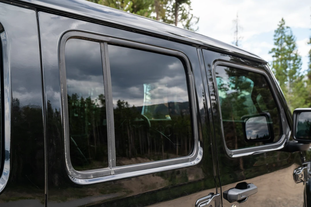 2021 Jeep JL Wrangler - Image 25 of 31