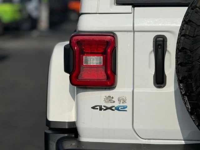2021 Jeep JL Wrangler - Image 8 of 12
