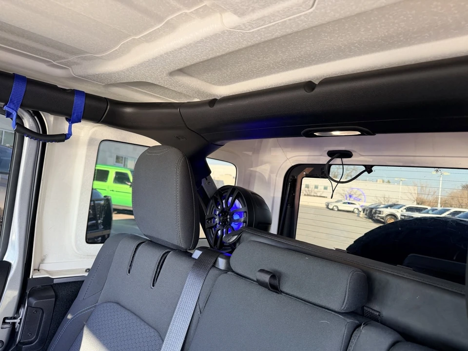 2021 Jeep JL Wrangler - Image 8 of 10