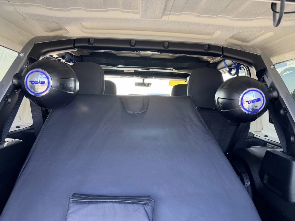 2021 Jeep JL Wrangler - Image 9 of 10