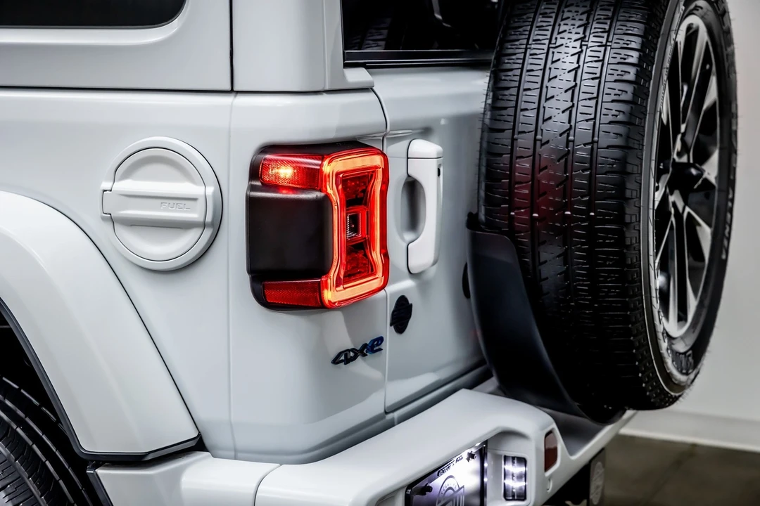 2021 Jeep JL Wrangler - Image 13 of 21