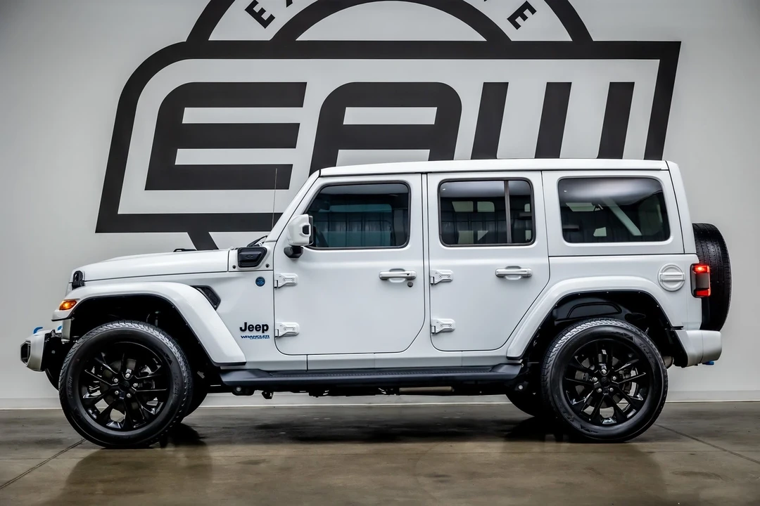 2021 Jeep JL Wrangler - Image 6 of 12