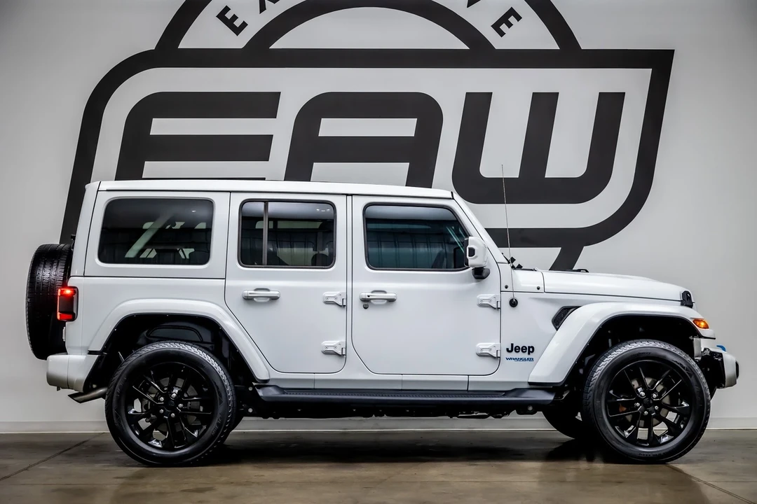 2021 Jeep JL Wrangler - Image 9 of 12