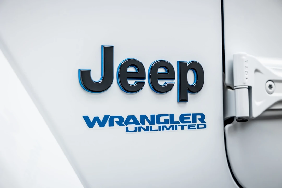 2021 Jeep JL Wrangler - Image 17 of 21