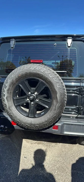 2021 Jeep JL Wrangler - Image 3 of 6