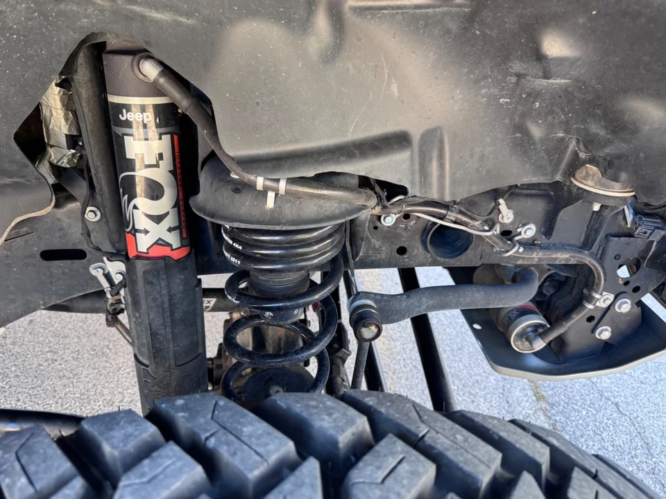 2021 Jeep JT Gladiator - Image 16 of 21