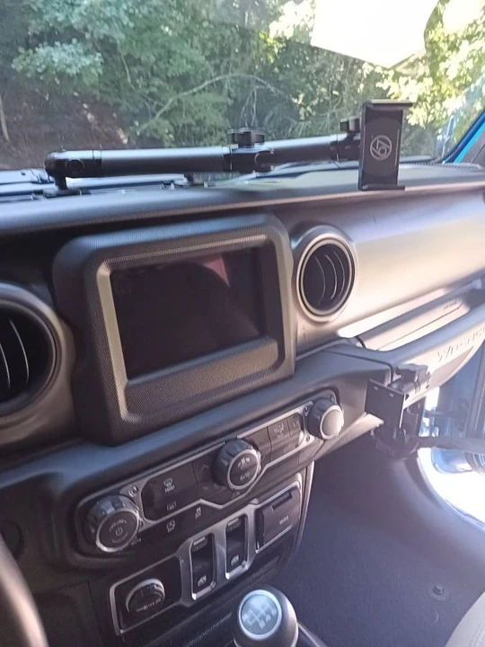2021 Jeep JL Wrangler - Image 10 of 24